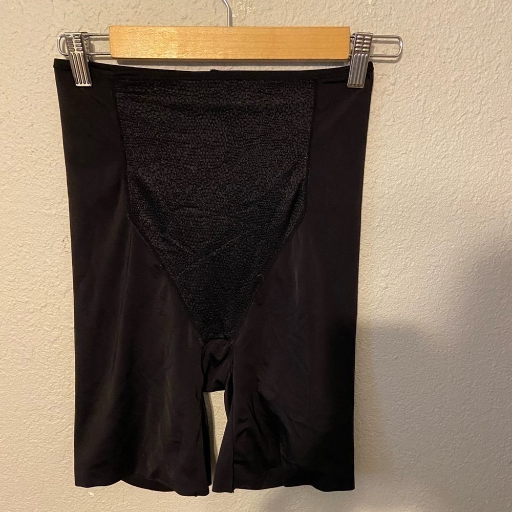 Assets High Waist Short Shapewear Size XL